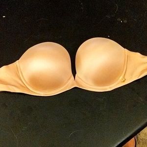 Strapless push-up bra